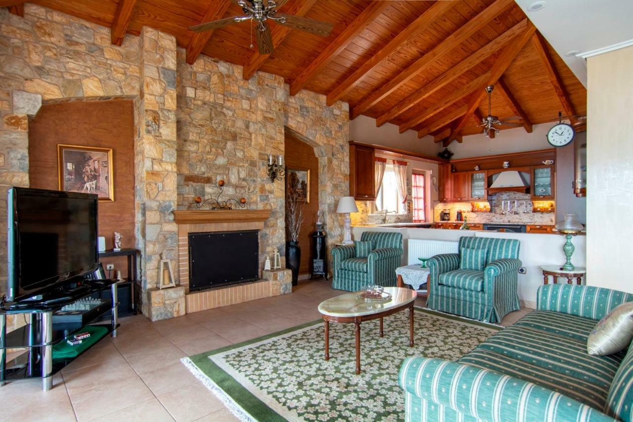 Вилла Maira Luxurious With Private Swimming Pool Корфос