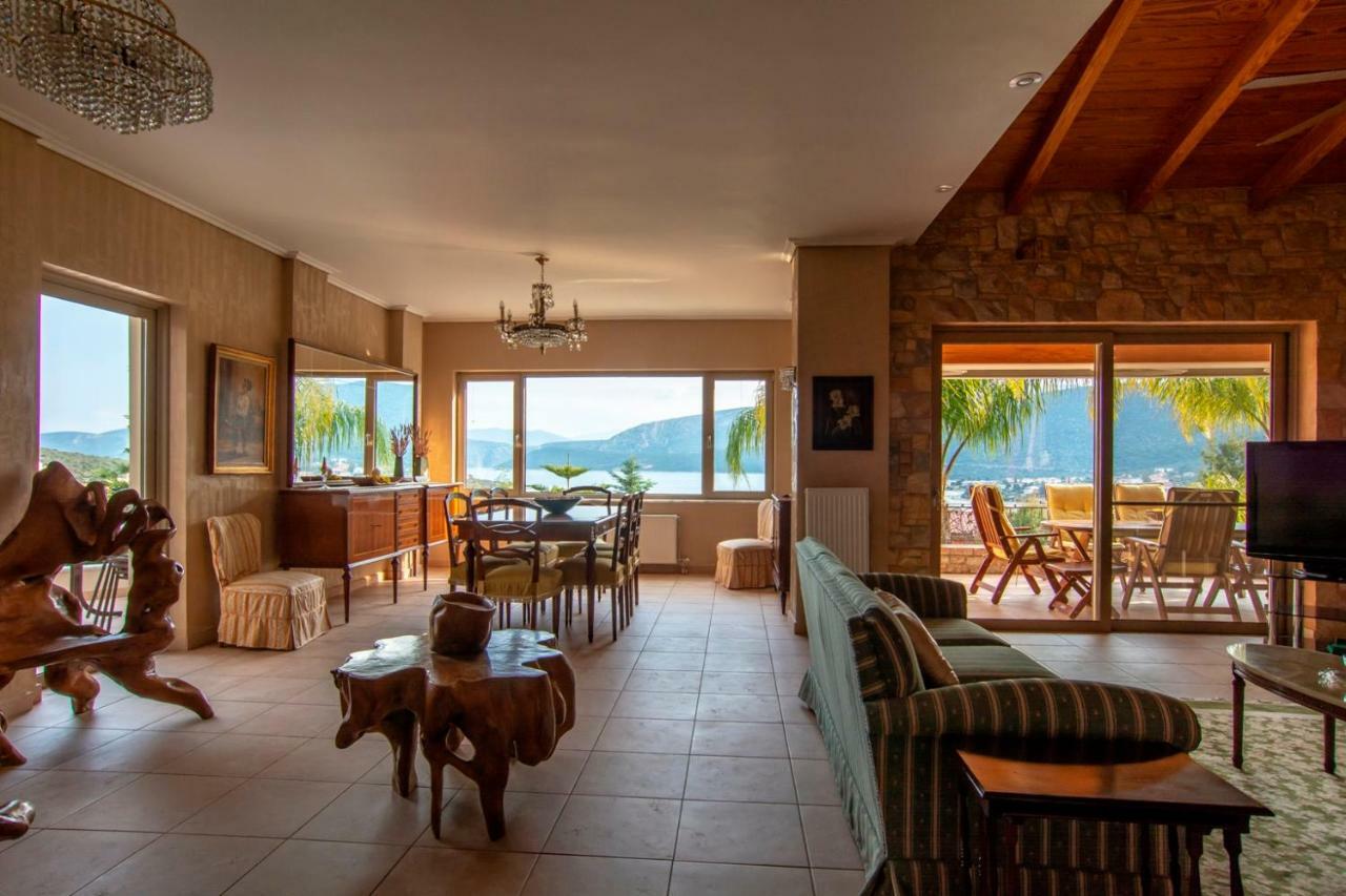 Maira Luxurious With Private Swimming Pool * Корфос